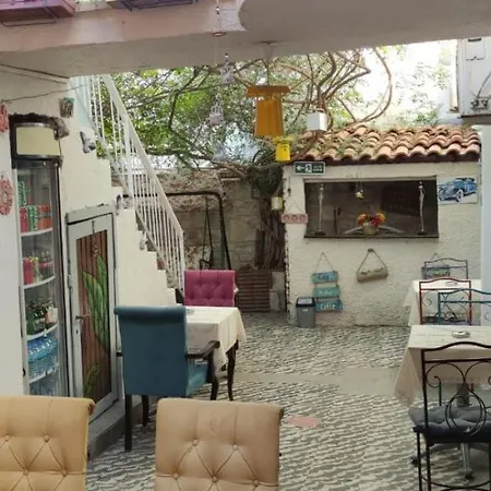 Lavinya Pansiyon *